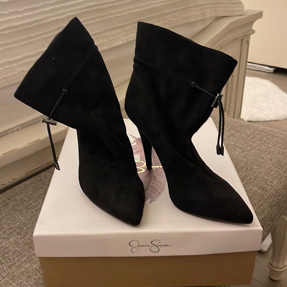 Jessica Simpson Black Suede Booties size 8 1/2
